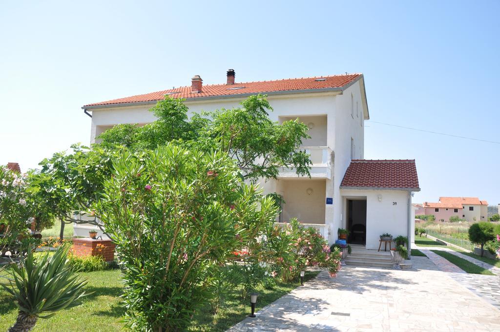 Apartments Smilja Ljubač 外观 照片