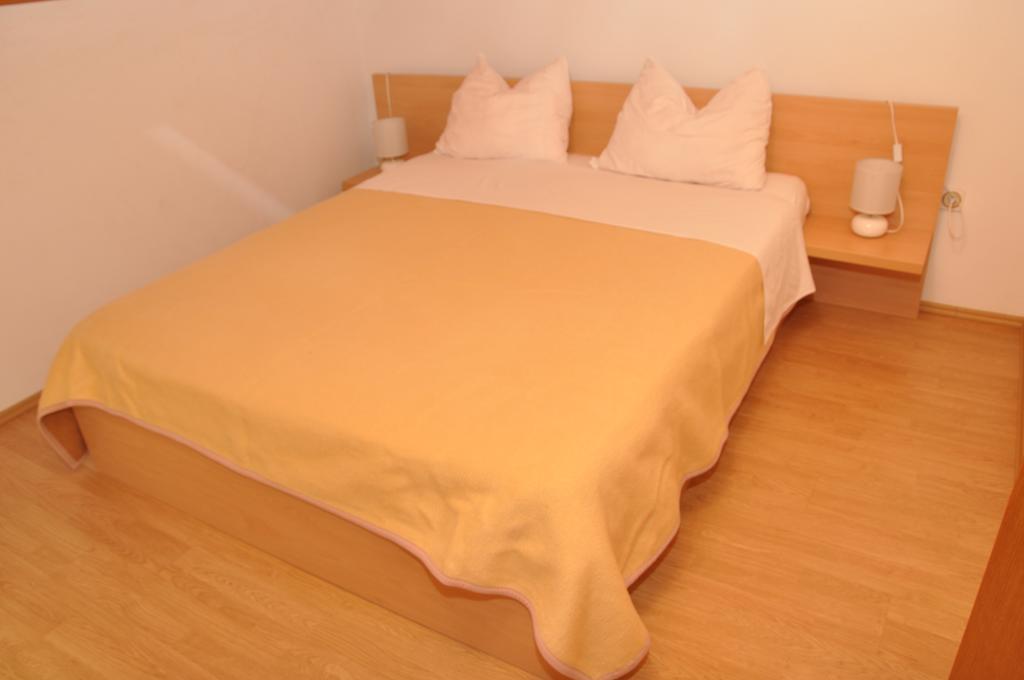 Apartments Smilja Ljubač 外观 照片